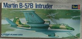 REVELL B-57B INTRUDER