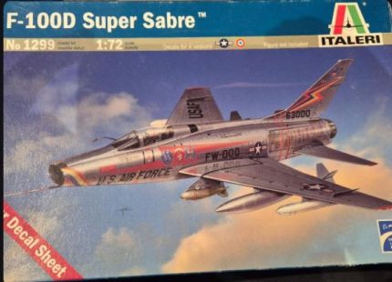 ITALERI 1299 F-100D SUPER SABRE