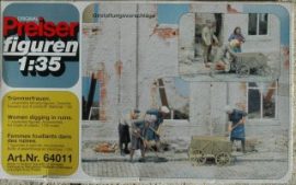 PREISER FEMME FOUILLANT DANS DES RUINES