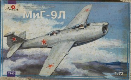 AMODEL MIG-9