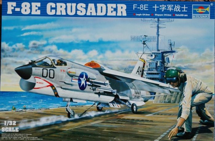 TRUMPETER 02272 F-8E CRUSADER