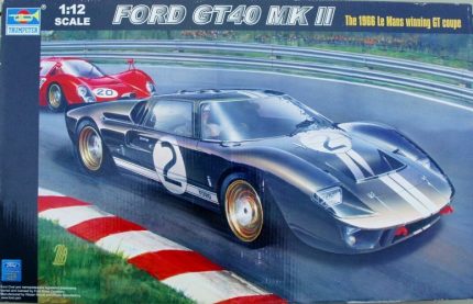 TRUMPETER FORD GT40 MK II