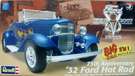 REVELL 75TH ANNIVERSARY 32 FORD HOT ROD