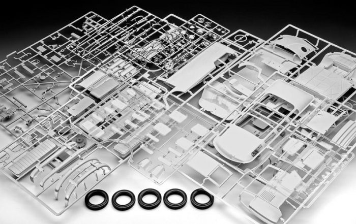 REVELL VOLKSWAGEN T1 SAMBA BUS – Image 3