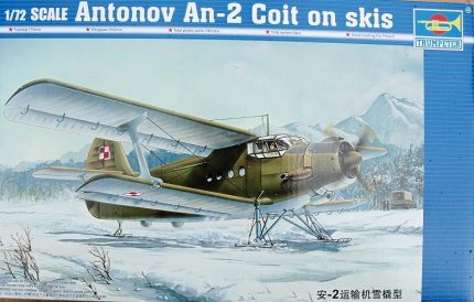 TRUMPETER ANTONOV AN-2V COLT ON SKIS
