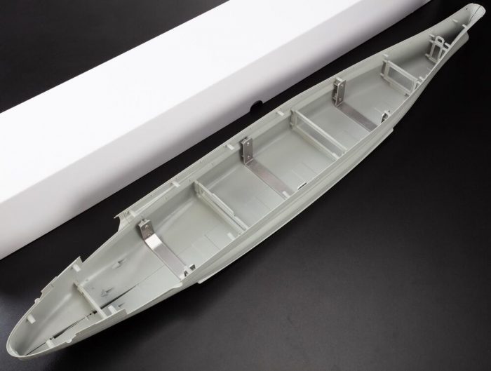 GLOW2B YAMATO BATTLESHIP – Image 12