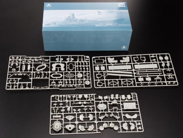 GLOW2B YAMATO BATTLESHIP – Image 6