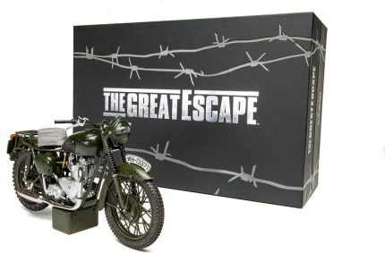 CORGI CC08501 TRIUMPH TR6 TROPHY WEATHERED THE GREAT ESCAPE