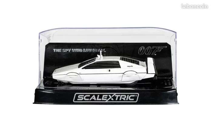 SCALEXTRIC C4359 JAMES BOND LOTUS ESPRIT S1 - THE SPY WHO LOVED ME WET NELLIE