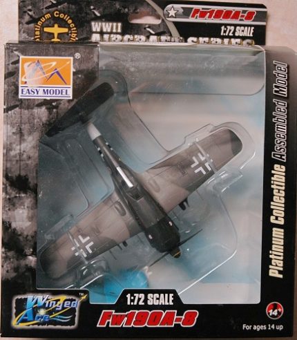 EASY MODEL 36364 WINGED ACE FW190A-8 RED 8 IV./JG 3 UFFZ. WILLI MAXIMOWITZ 06 1944