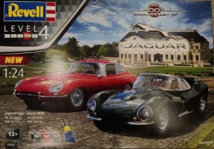 REVELL 05667 100TH ANNIVERSARY JAGUAR E-TYPE JAGUAR XK-SS